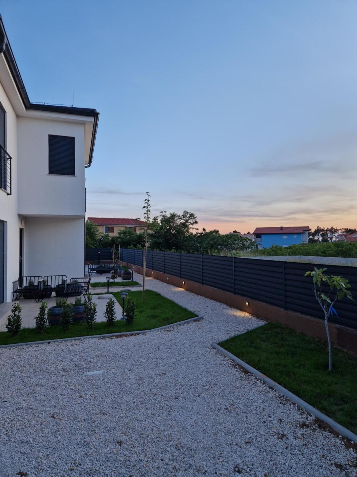 Apartmani Relaxsea Privlaka  Esterno foto